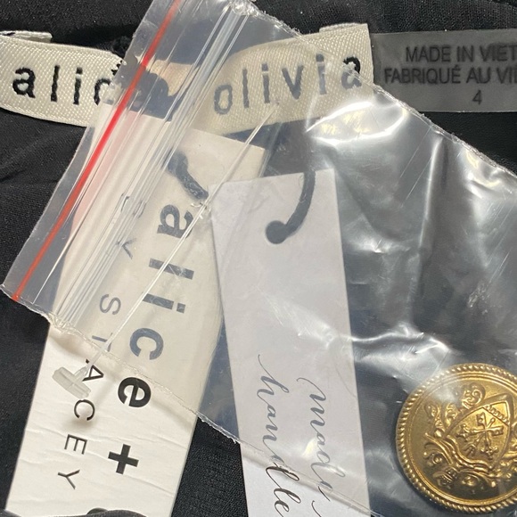 NWT Alice + Olivia Clarine Pleated Dress Size 4 - Picture 7 of 8